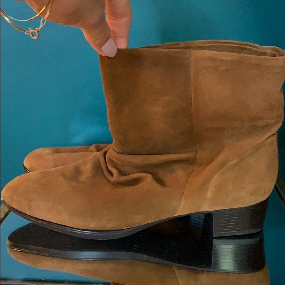 BOOTIES!